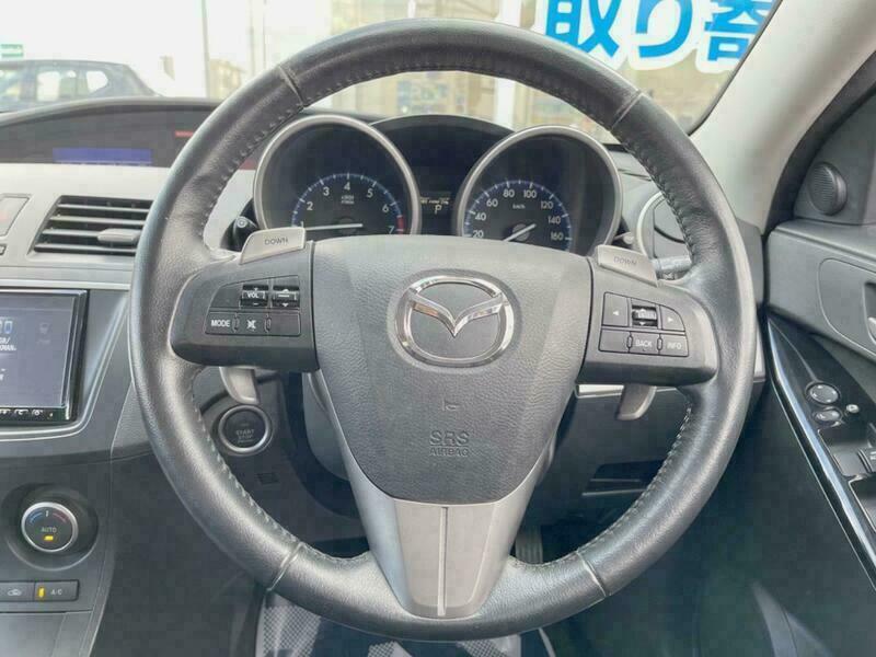 Axela Sport