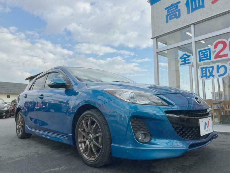 Axela Sport