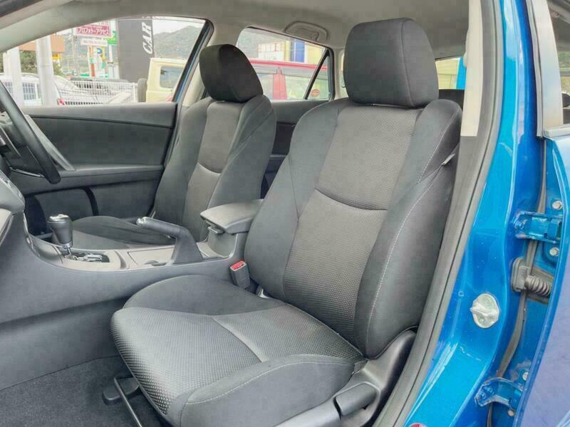 Axela Sport