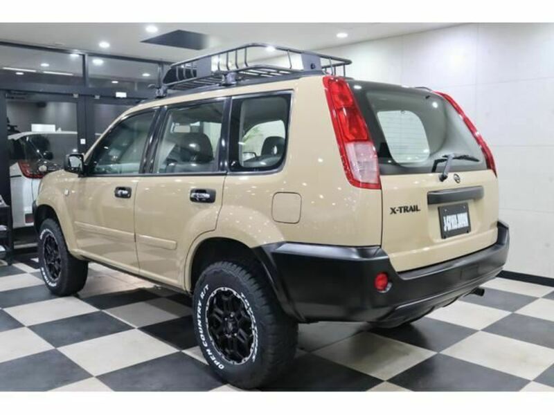 X-TRAIL
