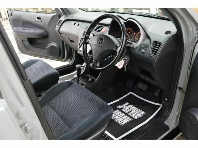 HR-V
