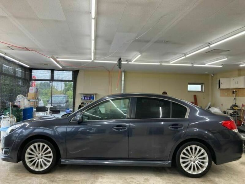 LEGACY B4