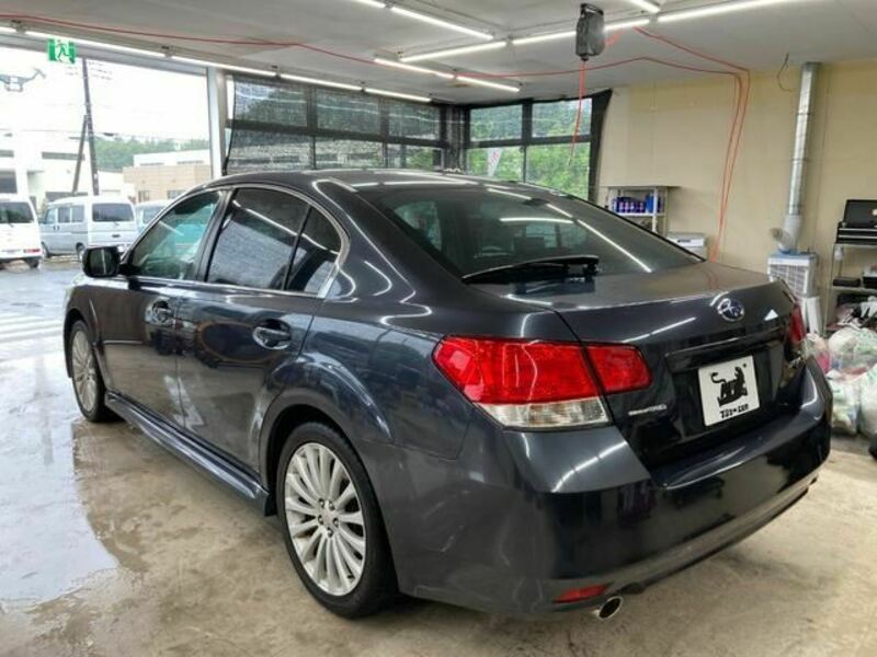 LEGACY B4