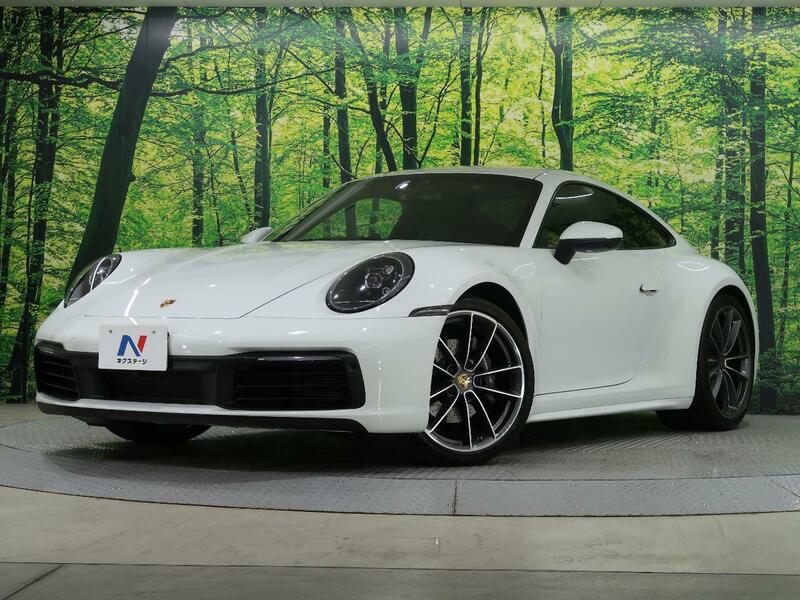 911
