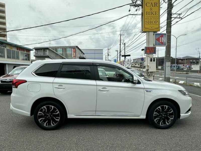 OUTLANDER PHEV