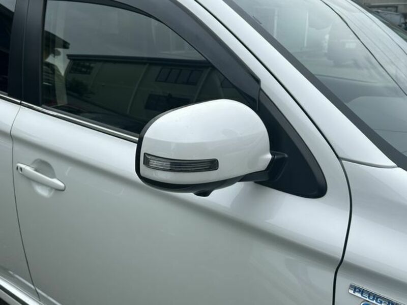 OUTLANDER PHEV
