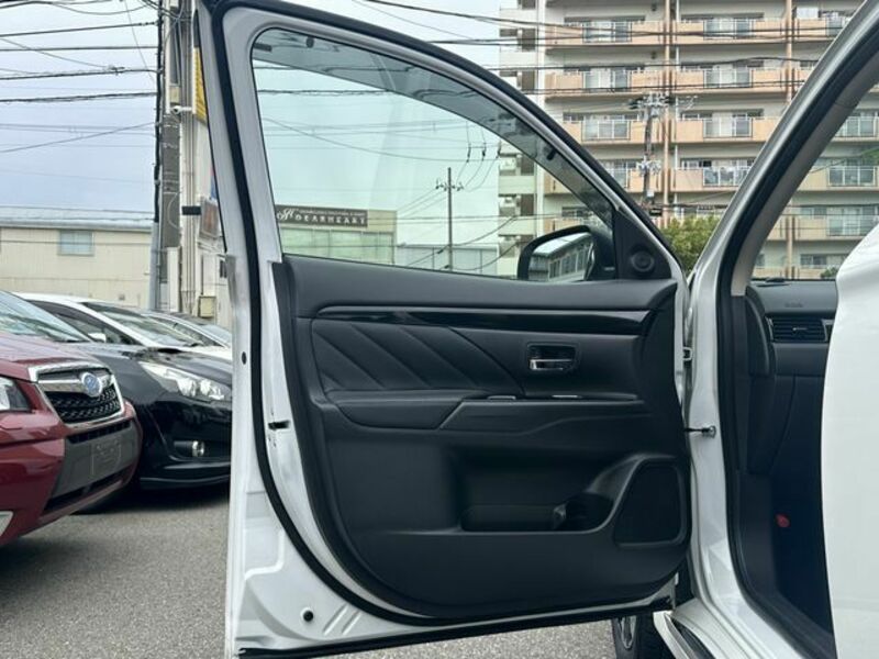 OUTLANDER PHEV