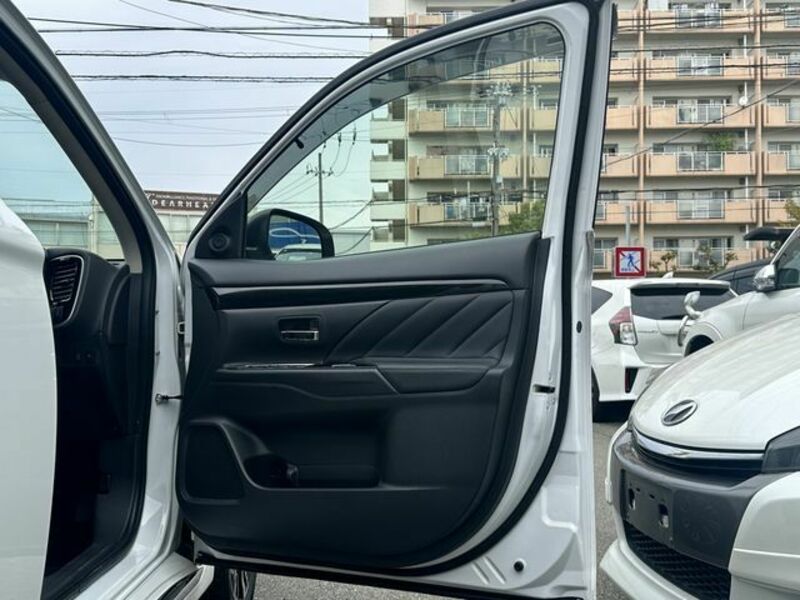 OUTLANDER PHEV