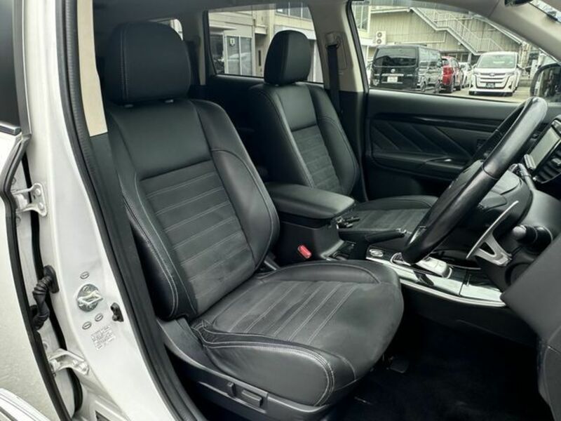 OUTLANDER PHEV