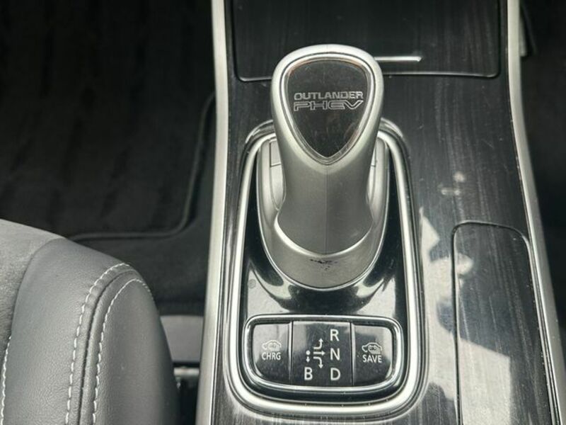 OUTLANDER PHEV