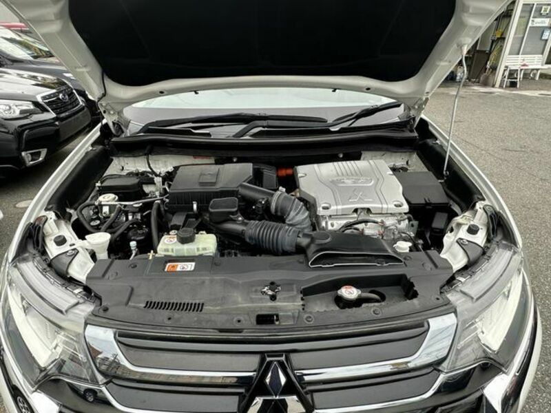 OUTLANDER PHEV