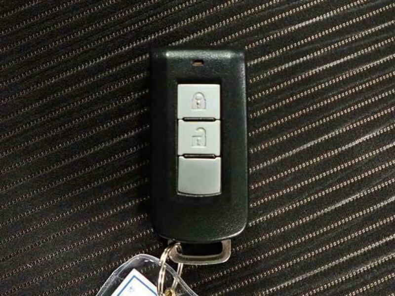 EK CUSTOM