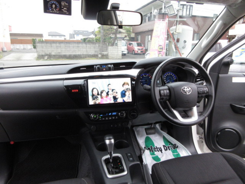 HILUX