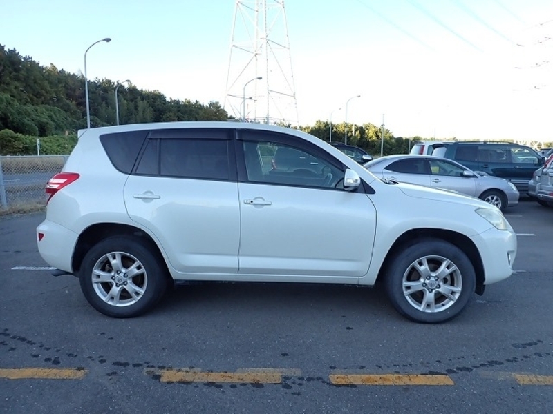RAV4