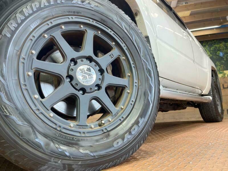 HILUX SURF