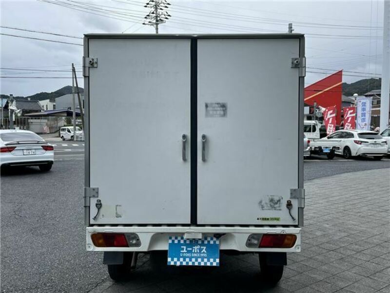 MINICAB TRUCK