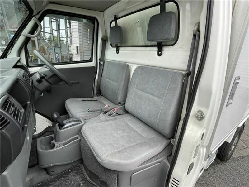 MINICAB TRUCK