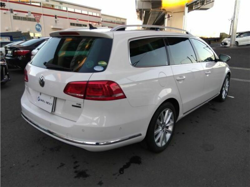 PASSAT VARIANT