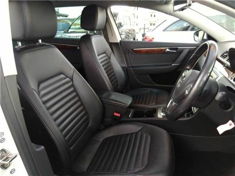PASSAT VARIANT