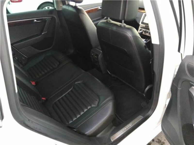 PASSAT VARIANT