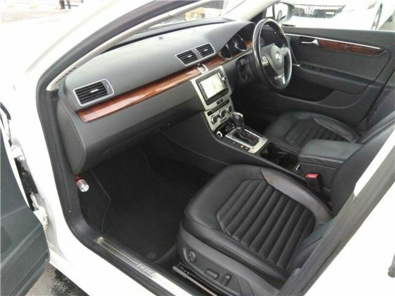 PASSAT VARIANT