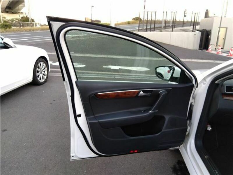 PASSAT VARIANT
