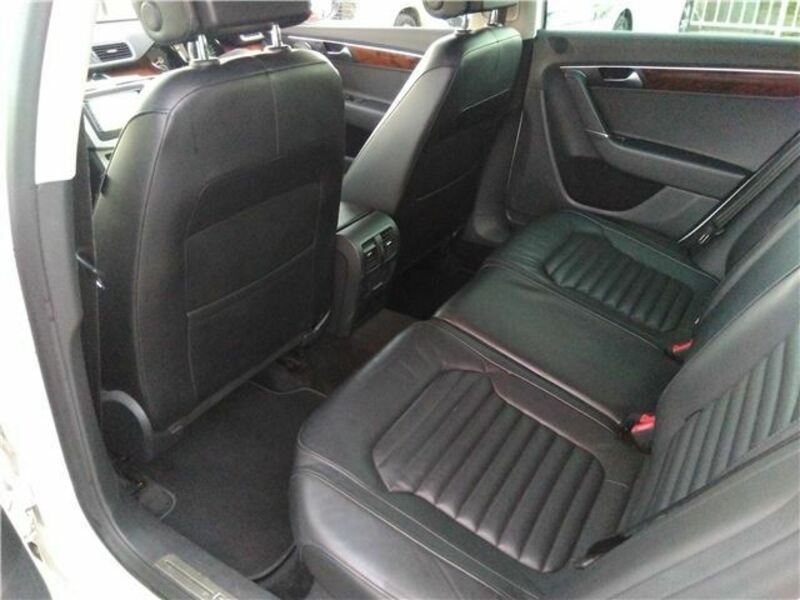 PASSAT VARIANT