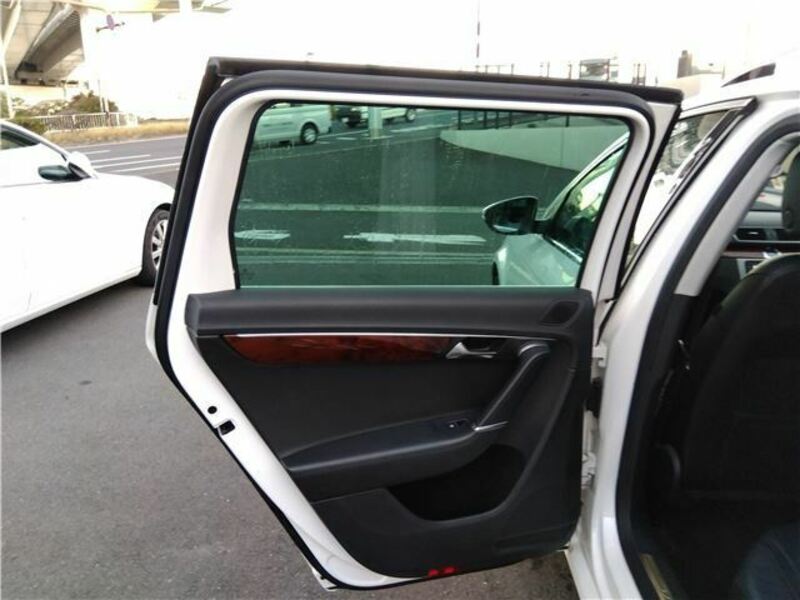 PASSAT VARIANT