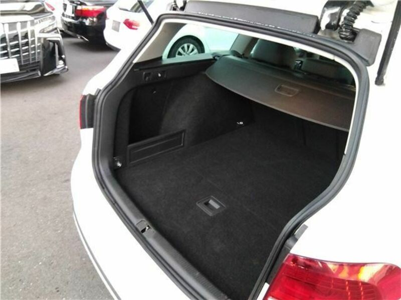 PASSAT VARIANT