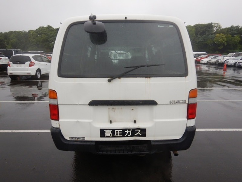 HIACE VAN-1