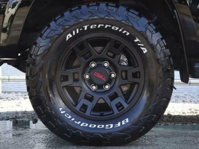 HILUX SURF