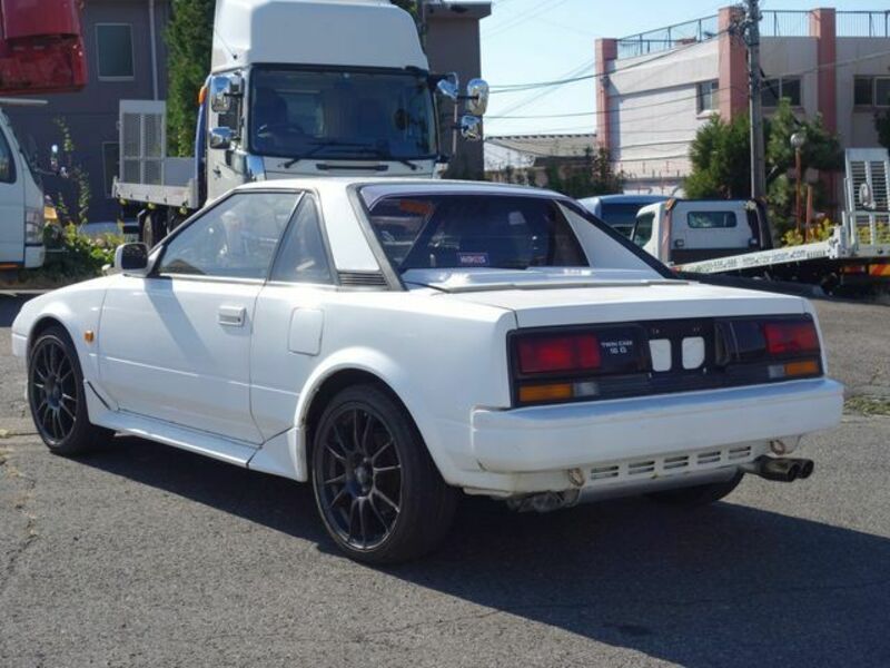 MR2