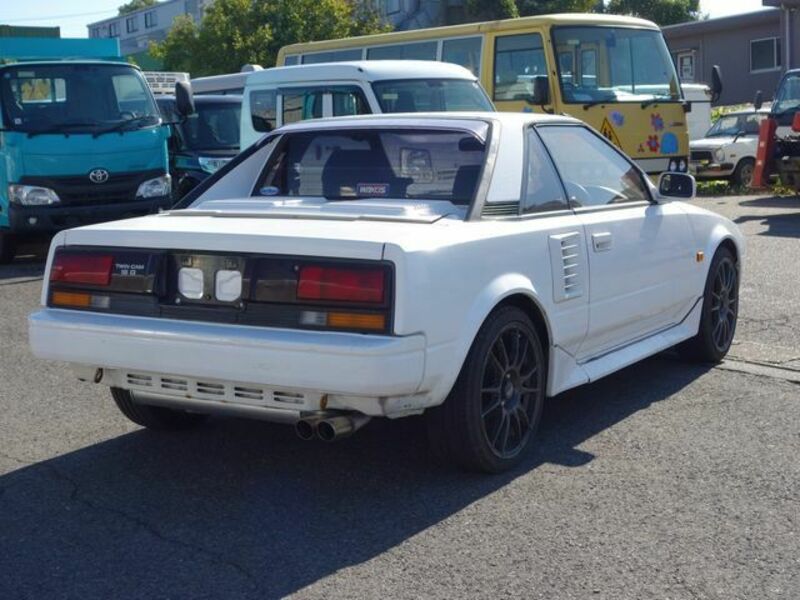 MR2