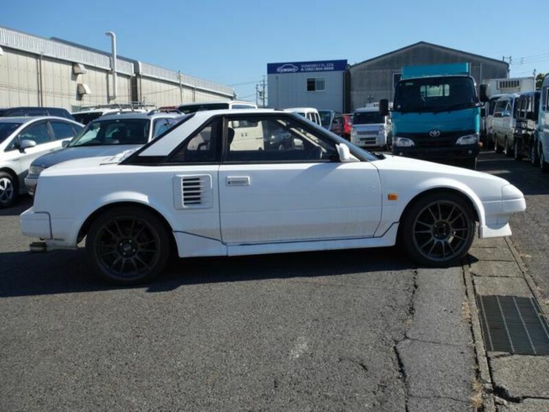 MR2