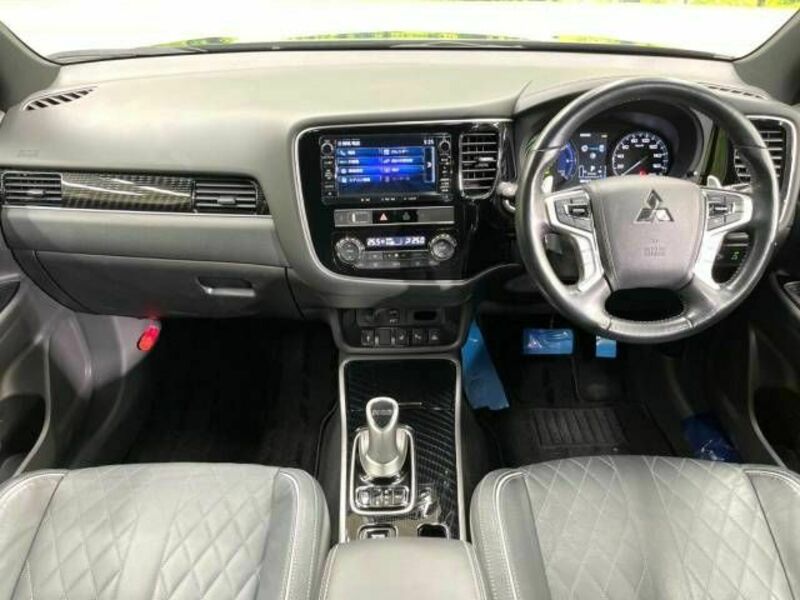 OUTLANDER PHEV