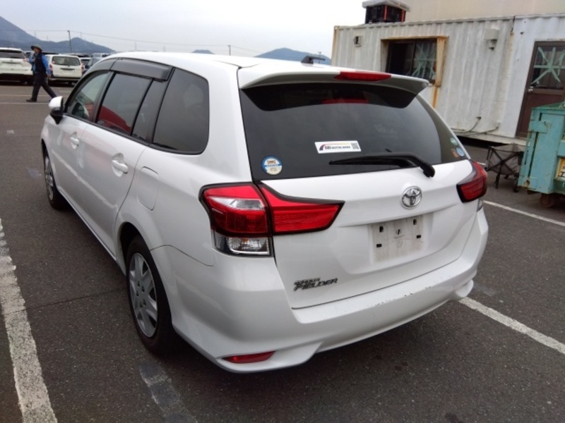 COROLLA FIELDER