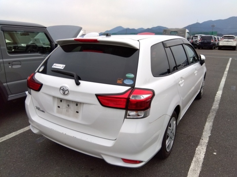 COROLLA FIELDER