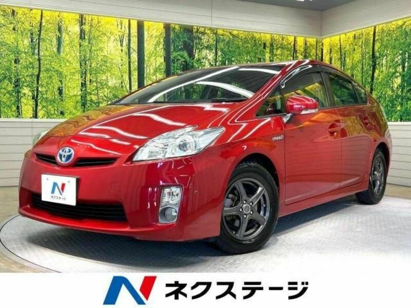 TOYOTA　PRIUS