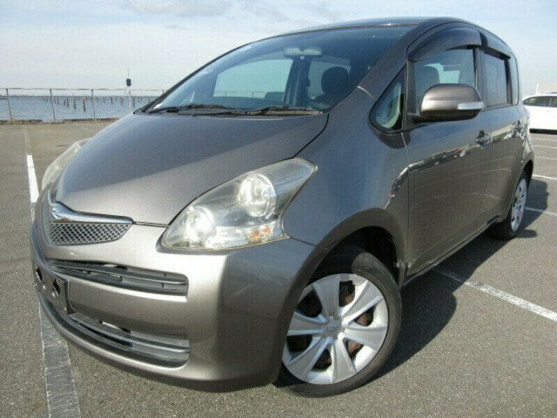 Toyota ractis 2009