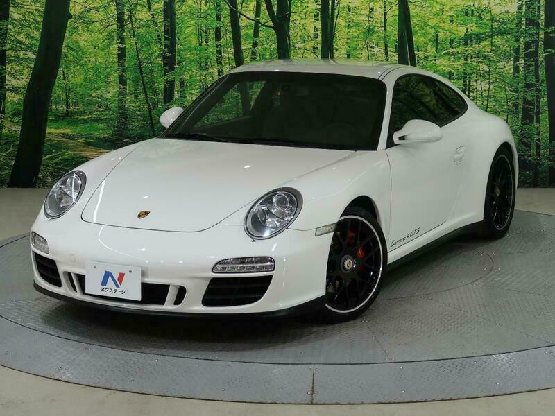 911