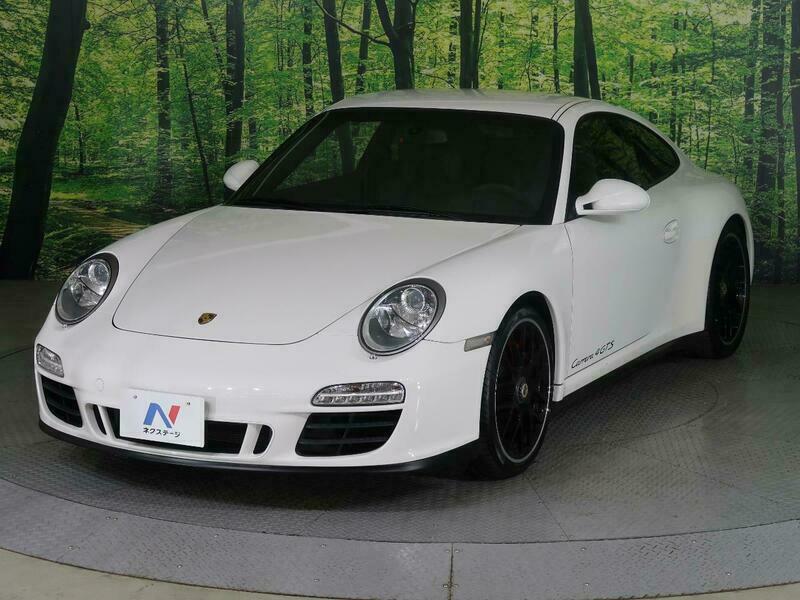 911