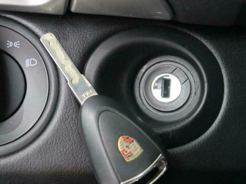 911