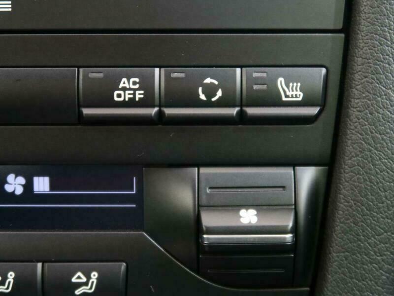 911