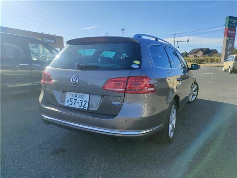 PASSAT VARIANT