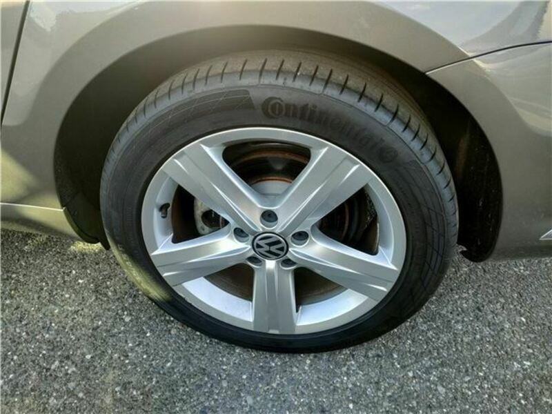 PASSAT VARIANT