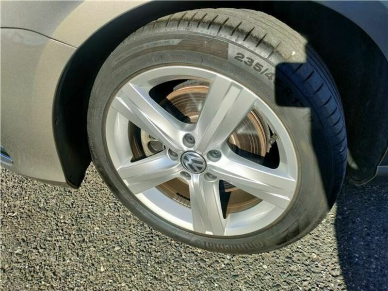 PASSAT VARIANT