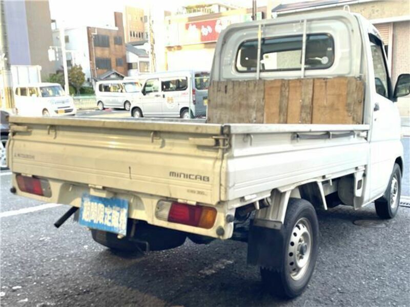 MINICAB TRUCK
