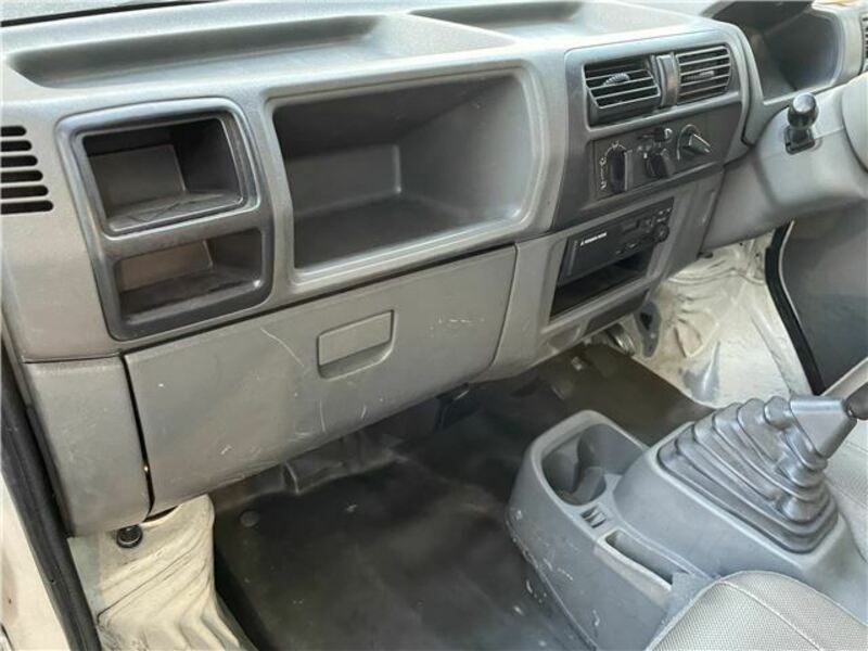 MINICAB TRUCK