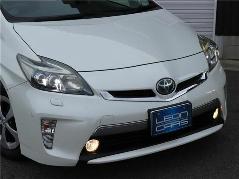 PRIUS PHV