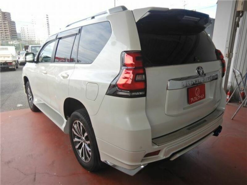 LAND CRUISER PRADO